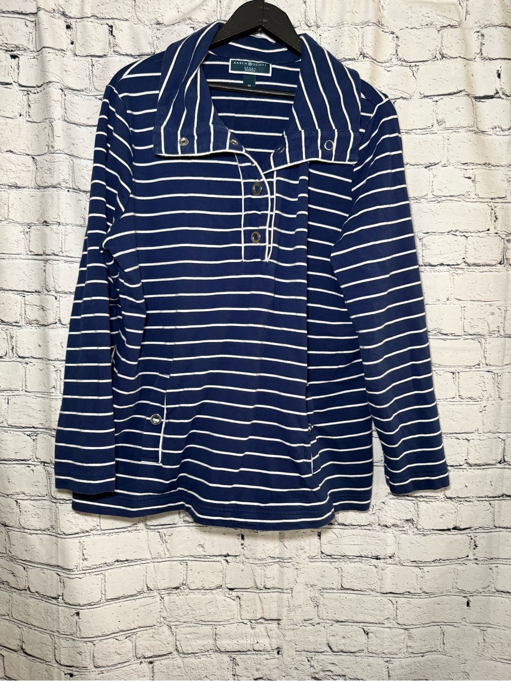 Karen Scott. Stripe sweatshirt. Size 1X